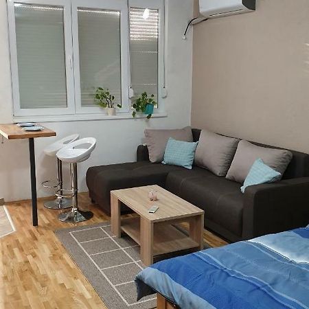Apartments In City Center Kumanovo Luaran gambar
