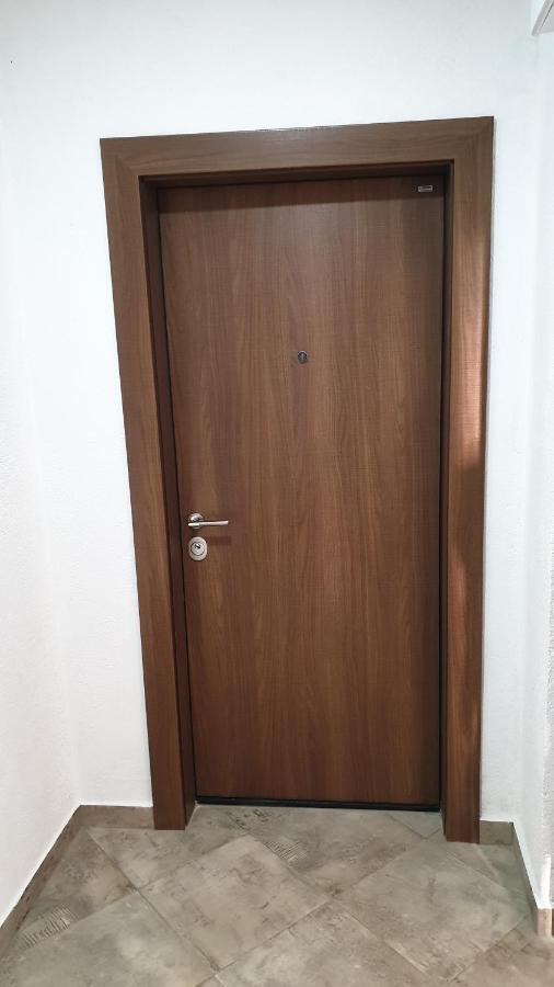 Apartments In City Center Kumanovo Luaran gambar